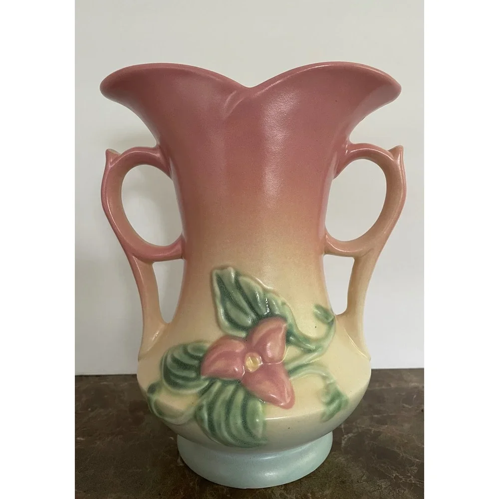 Hull Pottery hull art
